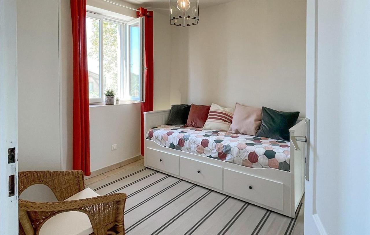 3 Bedroom Lovely Apartment In Mauleon Darmagnac Exterior foto